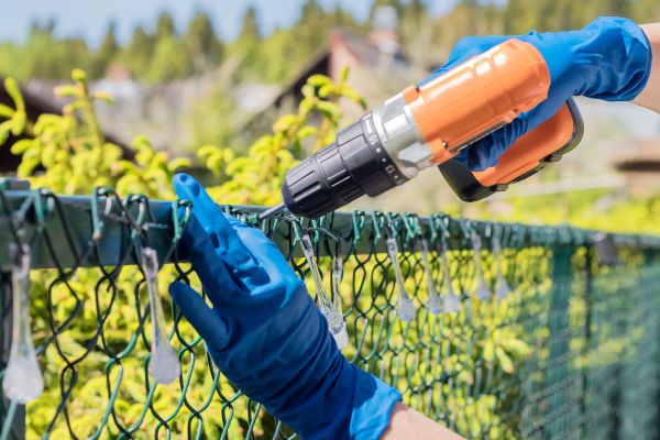 Chain Link Fence Assembly