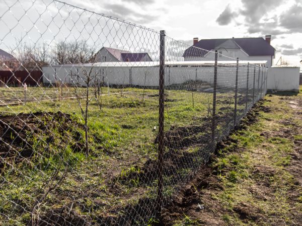 Metal Mesh Fence Installation Service